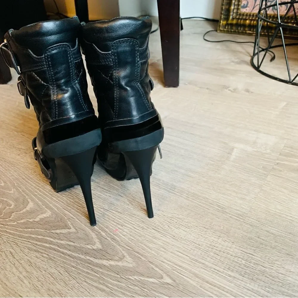 Burberry Black Quilted Patent Platform Ankle Boots with Buckles - Picture 7 of 16
